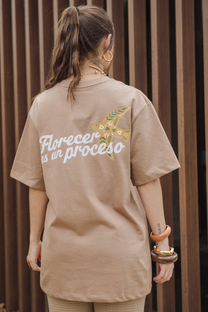 Camiseta Oversize florecer