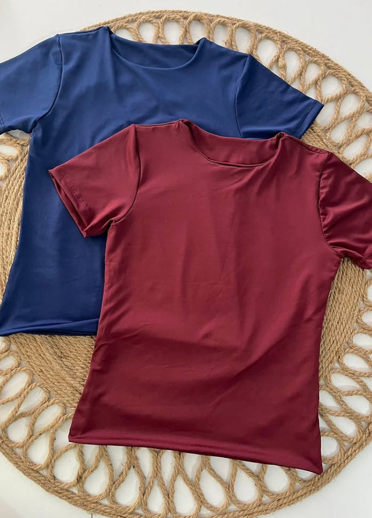 Blusa básica licrada