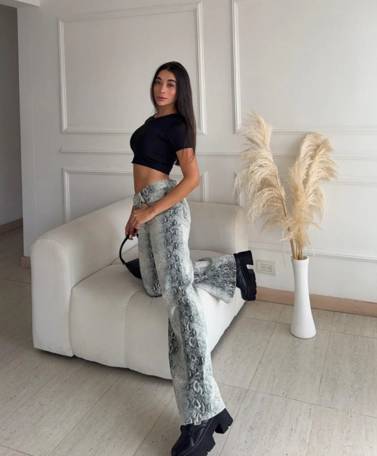JEAN 🐍