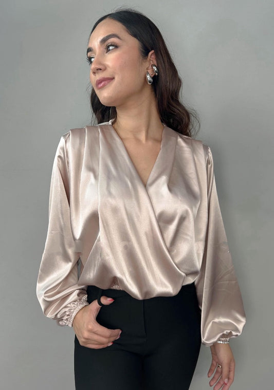 Blusa Satinada perlada