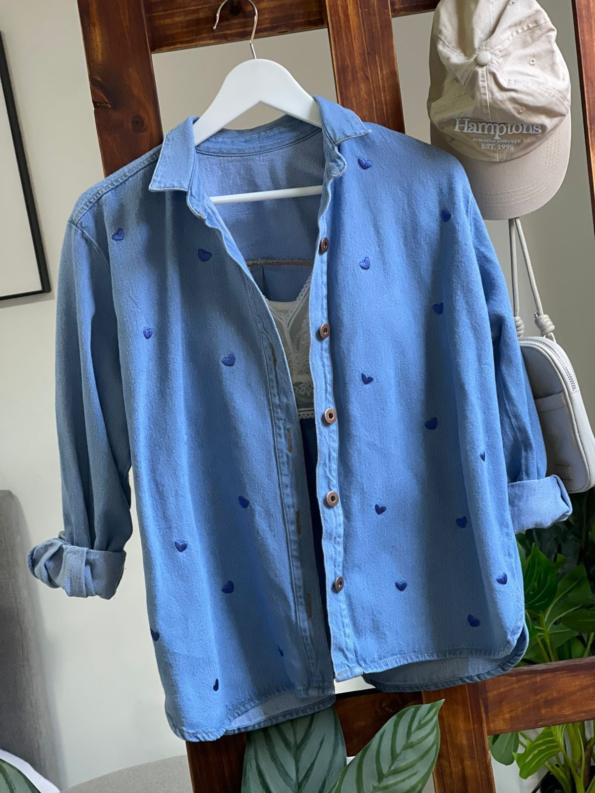 Camisera corazones bordados