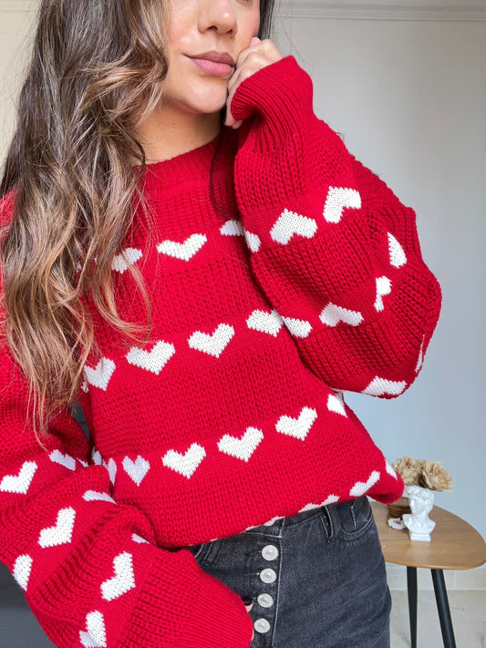 Suéter corazones rojo