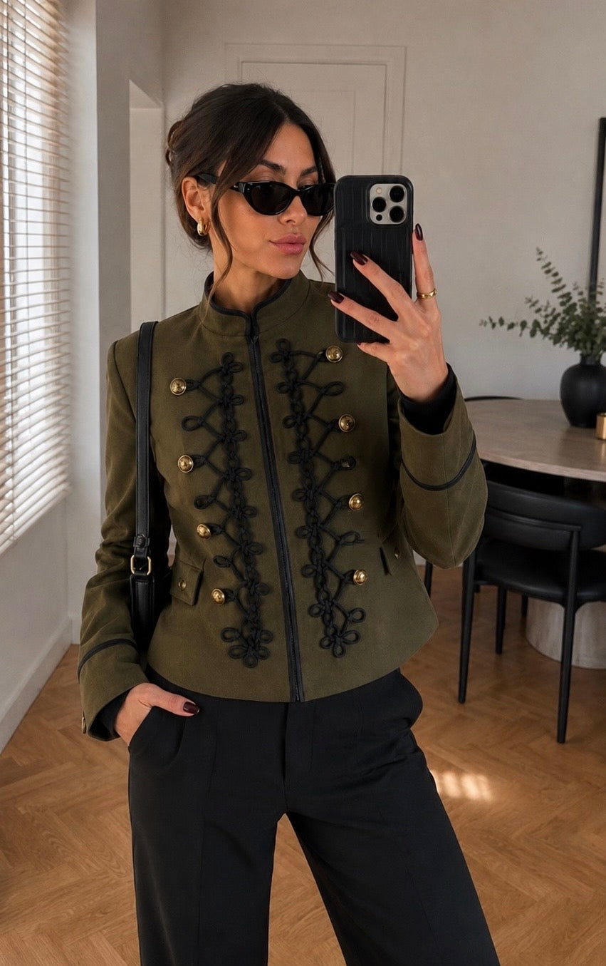 Chaqueta militar