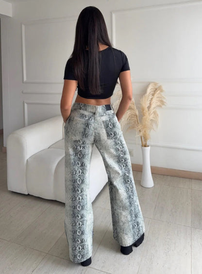 JEAN 🐍